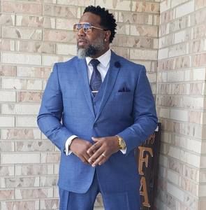 Meet your Posher, Don